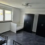 Schlossstrasse 11 Semesterbostad *
